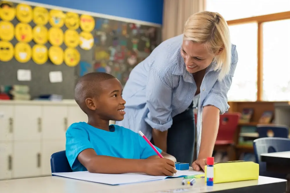 Cómo convertirse en un Auxiliar de Educación Especial